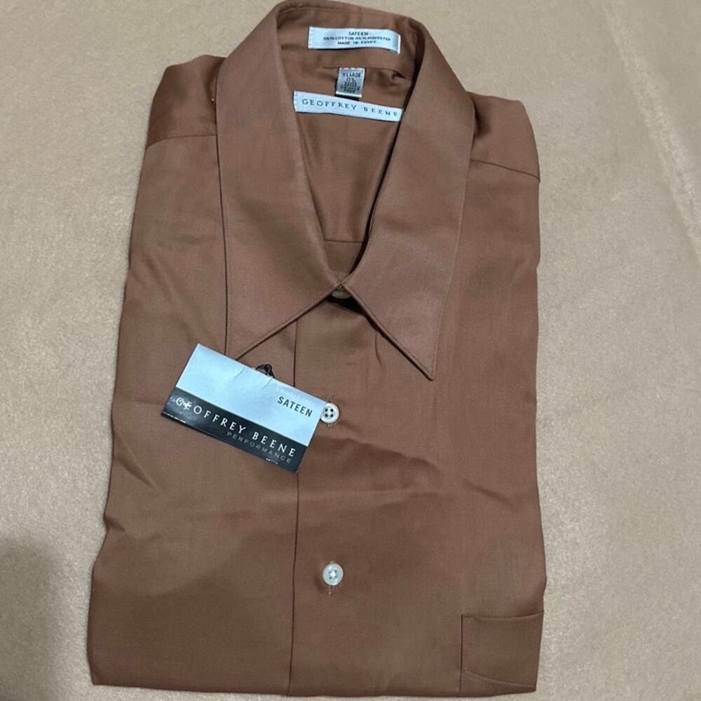 Geoffrey Beene sateen Mens button up long sleeve shirt. Brand New Size XL 17 1/2